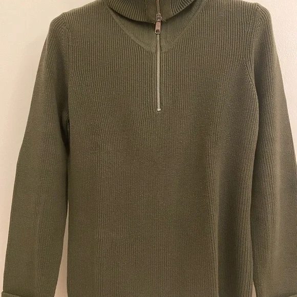 Green Ribbed Sweater - Picture 8 of 10